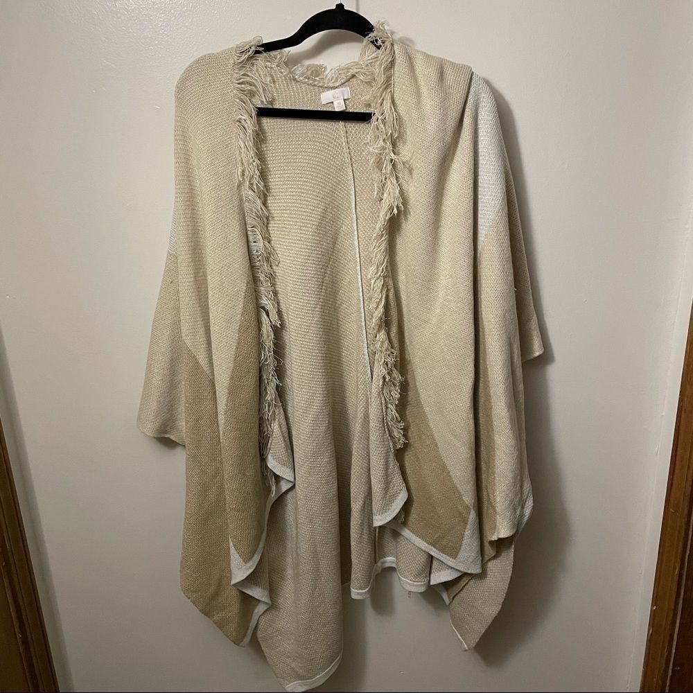 Multitone knit fringe neutral poncho - Size M